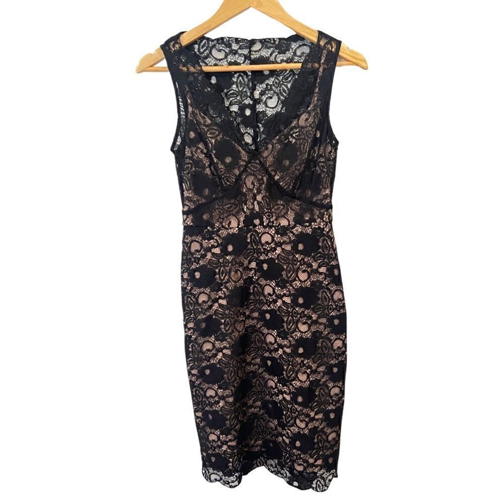 BCBGMaxazria Lynnette Black Lace Dress size 4 NWT